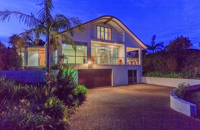 Private en-suite with a feel being in a mini resort. Minimum stay 3 nights.