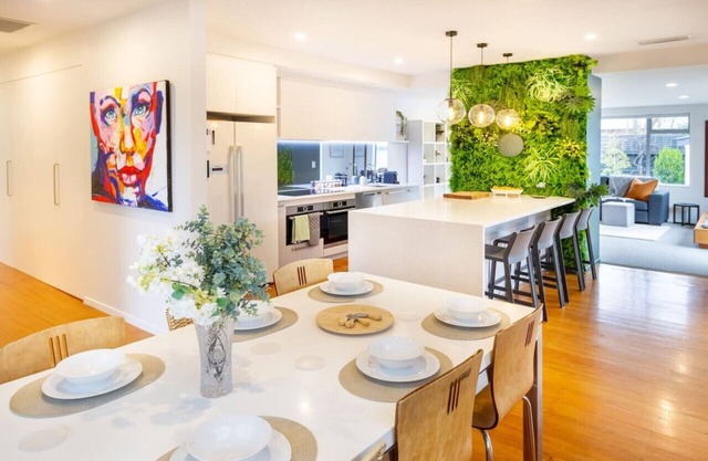 Private Family City Retreat, Sleeps 8