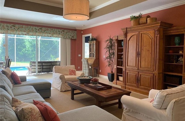 Private home heated pool and spa in a quiet gated community Vanderbilt Beach.
