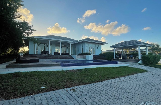 Private island 4/5.5 luxury pool home with private boat dock up to 85 foot