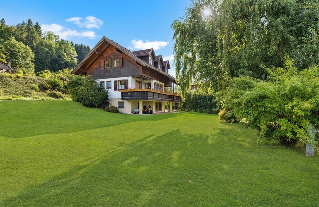 Private lake house Ossiachersee Own bathing jetty - 4 bedrooms | 6 guests