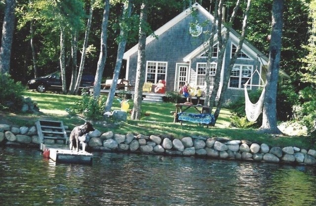 Private Lakefront Cottage