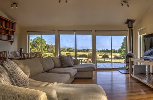 Private & located on 20 acres. Bath tub. Free wifi. Fireplace.