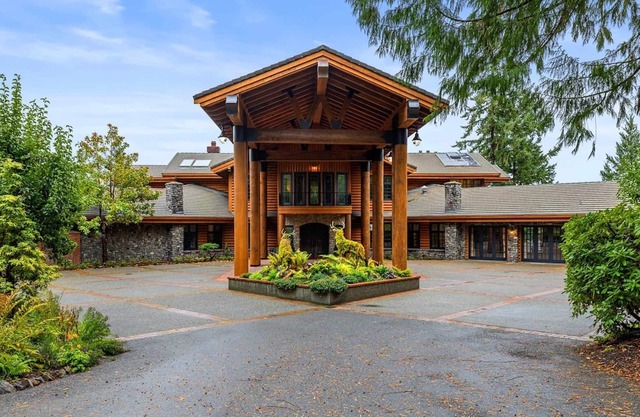 Private Lodge Pool + Hot Tub Mt Views