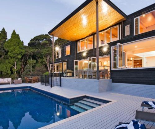 Private Luxury in Paihia - with Heated Pool!