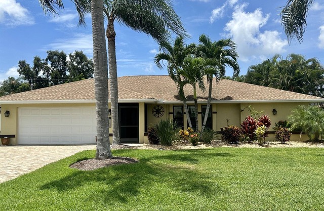 Private oasis w/heated saltwater pool close to the beach in great neighborhood