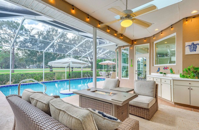 Private Pool: Pet-friendly Retreat on Golf Course!