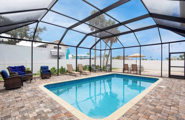🏖️Private Pool | Steps to the Beach | Perfect for Large Groups | Beach Villa🏖️