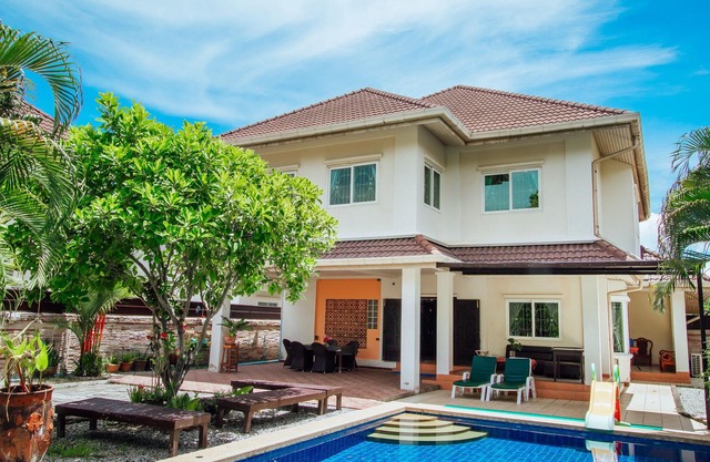 PRIVATE RESIDENCE HOSTED BY SASITHORN