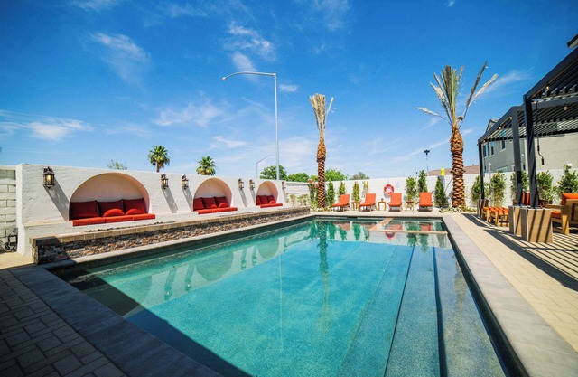 Private Resort Oasis - 7Br w/pool, spa, fire pits