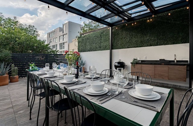 Private Rooftop, AC & Gym in the Heart of La Roma