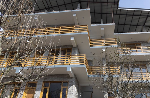 Private Room in Manali, Mountain and River view Near Manali-4