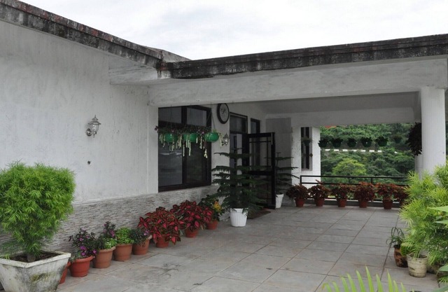 Private Room Near Unison World School