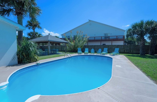 Private Saltwater Pool, SoundViews, Sleeps20