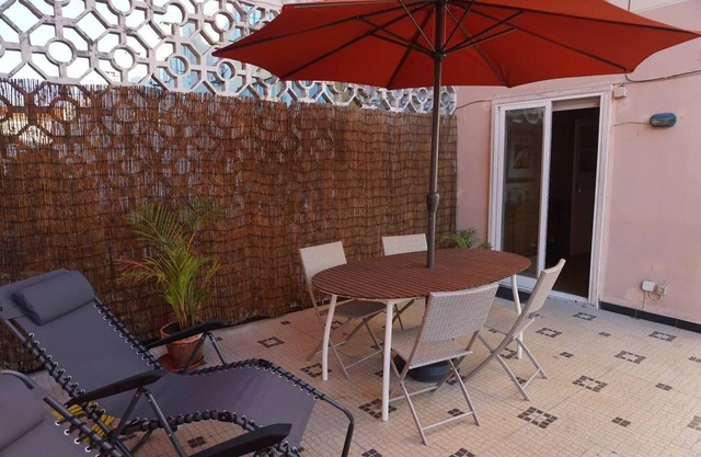 Private Terrace with Sun 15 minutes from Lisbon and the Airport