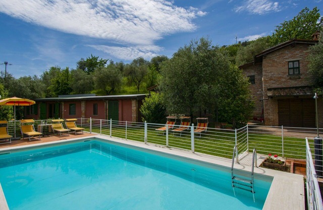 Private Villa with private pool, hot tub, internet, A/C, TV, patio, pets allowed, panoramic view