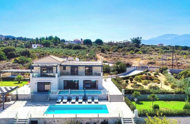 Private Villa with Eco Pool, Pickleball & Sea Views