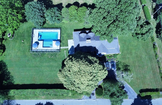 Private Village Home-South Of Hill Street, Walk To Coopers Beach or Village