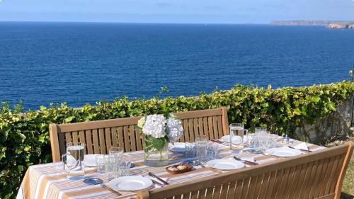 Property on Seacliff with the Beach downstairs