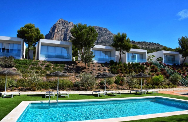 Puig Campana Nature Suites Hotel & BTT