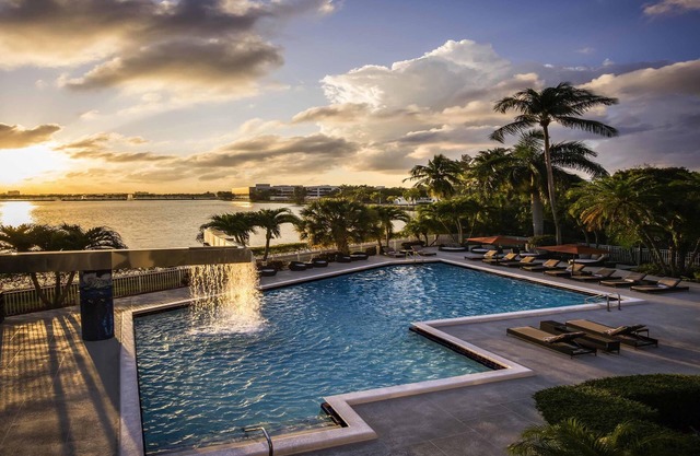 Pullman Miami Airport