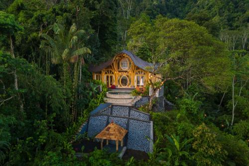 Punduk Villa - The Manta