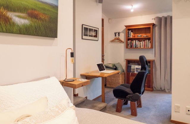 Punga Hideaway- Set amongst native bush and birdsong