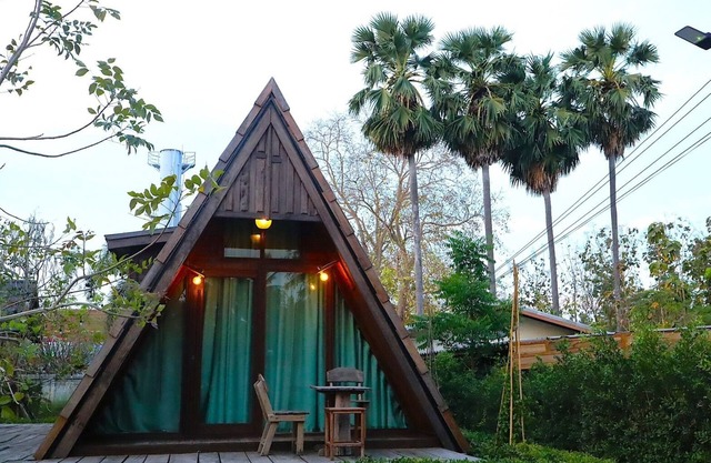 Punnattha House by Peema Villa