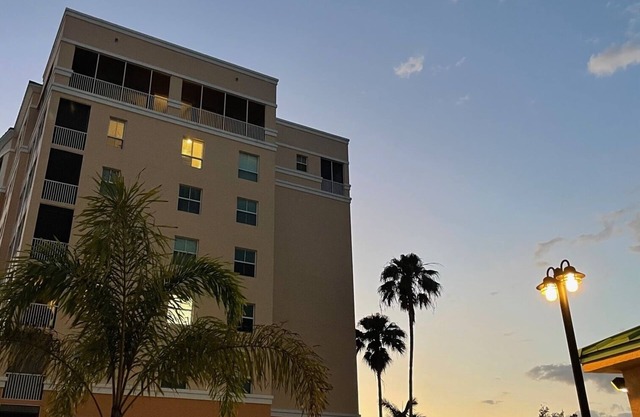 Punta Gorda 2 Bedroom Retreat w/balcony (Bi-weekly-monthly)