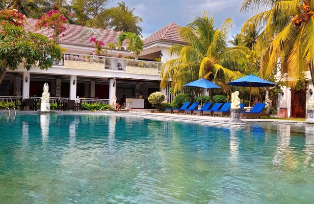 Puri Saron Senggigi Hotel