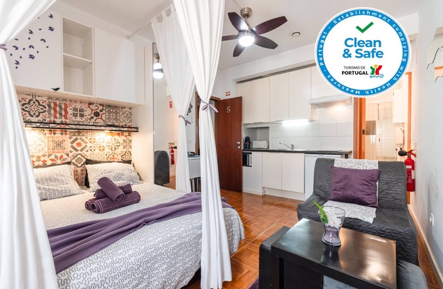 Purple Studio 100 meters from Peniche Beach