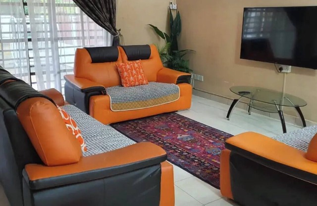 Puteri 6 Homestay at Bandar Puteri Puchong.