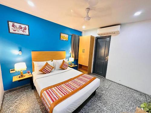 Qotel Comfort Golden Saffron Punjabi Bagh