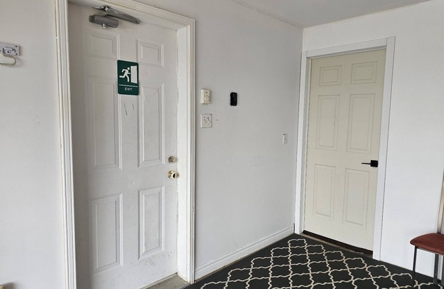Quad-k Suite, nA Cozy and private guest suite in Portland Estate.