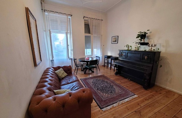 Quaint 2-bedroom apartment with WiFi in vibrant Berlin