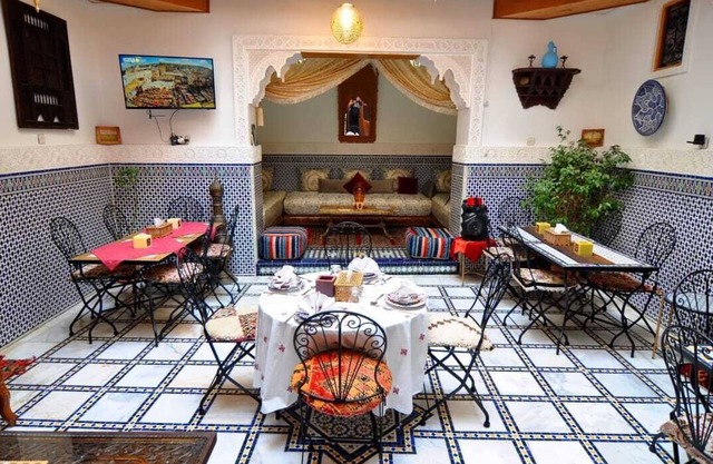 Quaint riad with AC in charming Fes