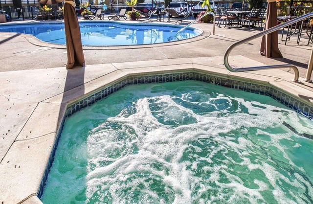 Quality Inn & Suites Cameron Park Shingle Springs