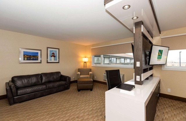 Quality Inn & Suites