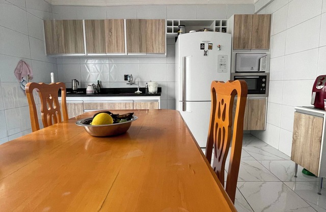 Quarto Aconchegante e Completo!