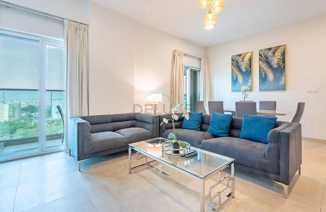 Quick Metro Access 2BR,Short 15-Minute Drive to Ibn Battuta Mall