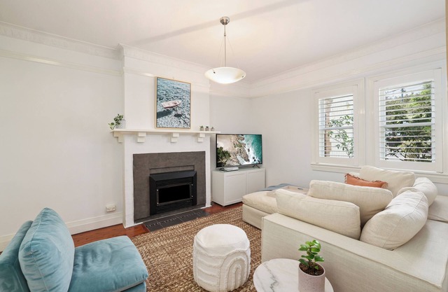 Quiet 3 bed, 5 mins walk to Fairy Bower, Shelly & Manly Beaches