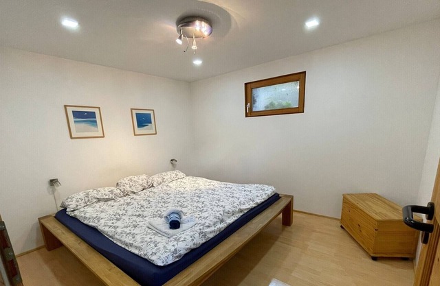 Quiet and bright granny apartment on the edge of the field