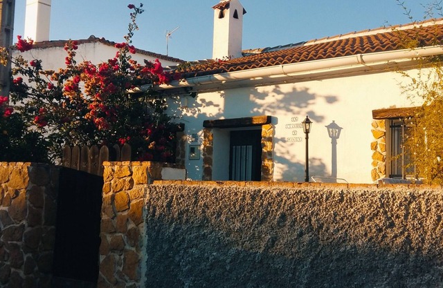 Quiet and cozy country house in a village