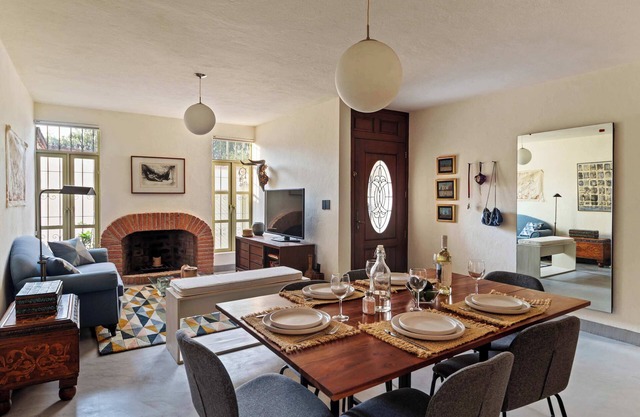 Quiet and Cozy Home with Great Location