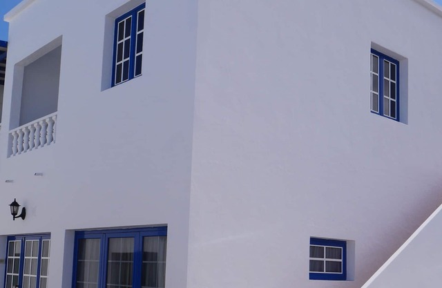 quiet, bright, renovated former Fisherman's house with 2 separate apartments