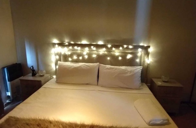 Quiet & Cozy Retreat - WiFi, Parking & Nature