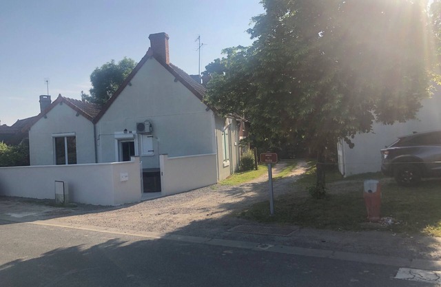 Quiet house in George Sand country