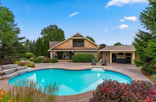 -Quiet Mountainview Retreat with Private Pool