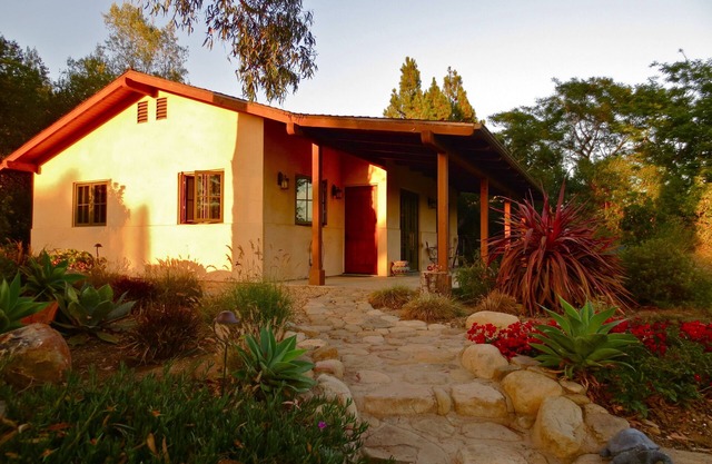 Quiet, Romantic, Montecito Retreat