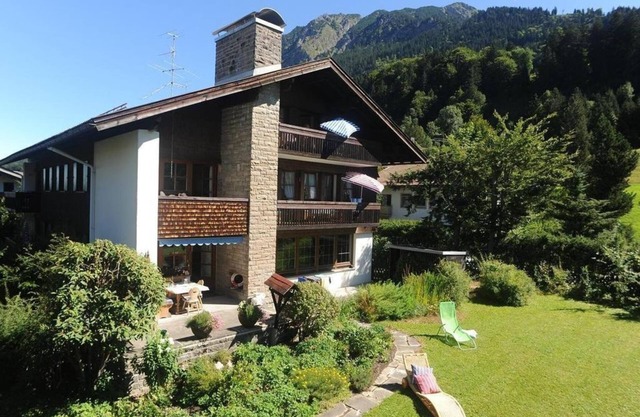 Quiet, sunny location, directly in Oberstdorf, all cable cars can be booked free of charge